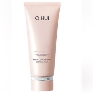New in box O Hui “miracle moisture” cleansing foam